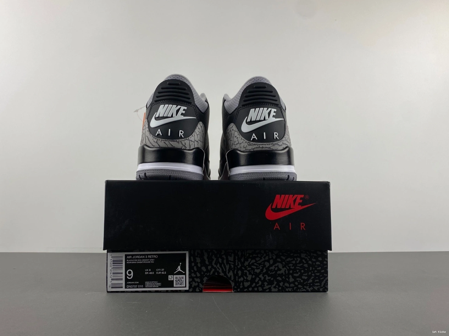 2024 Jordan Cement Black Air DN3707-010 3 0128